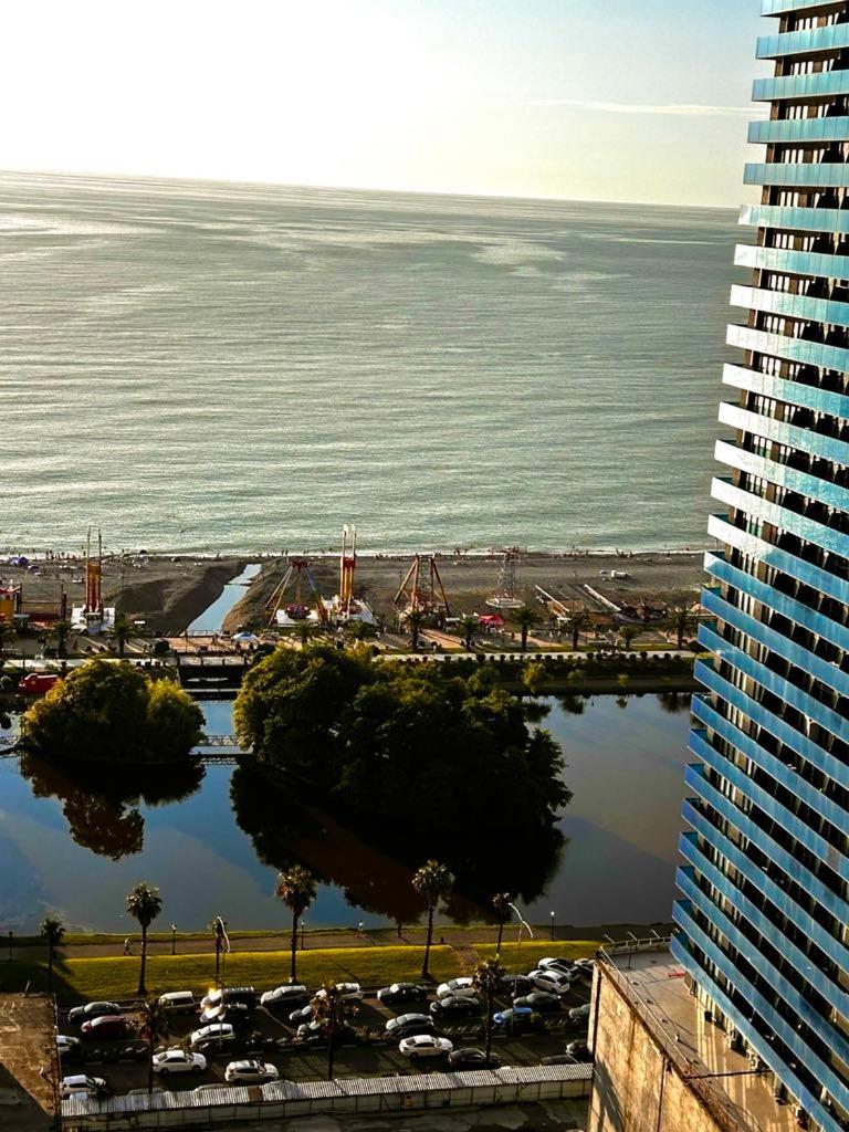 באטומי Apartment Twin Towers David מראה חיצוני תמונה